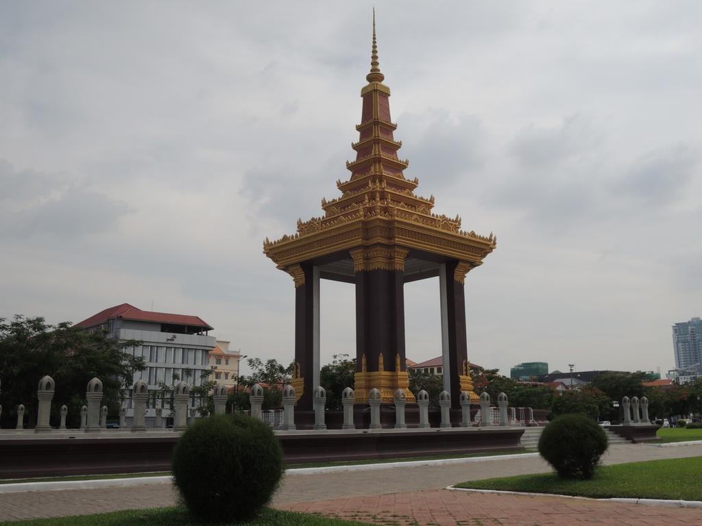 The Happy House Hostel Phnom Pen Exterior foto